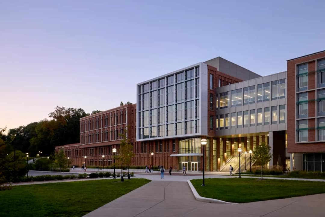 Colleges raced to build massive computer-science departments. Now the boom is turning to…